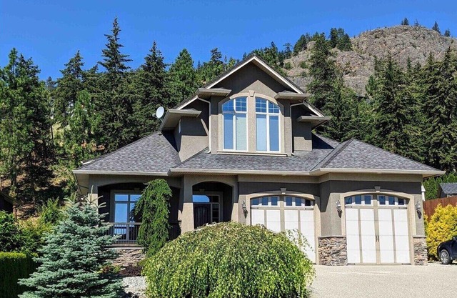 Spacious Westside Wine Trail Retreat ★