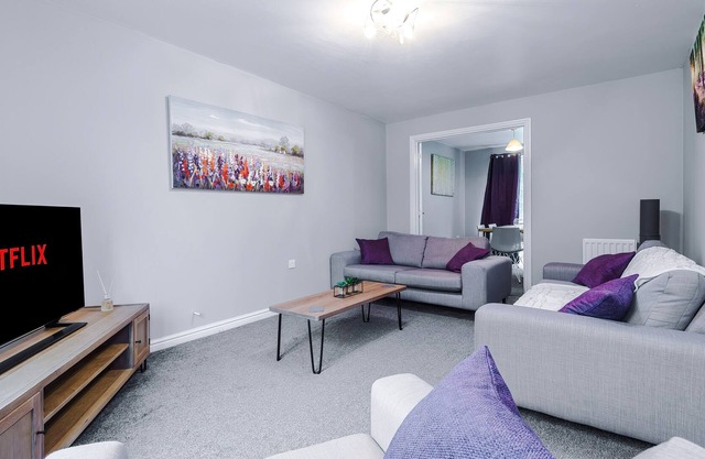 Spacious yet cosy, Four Bedroom Townhouse