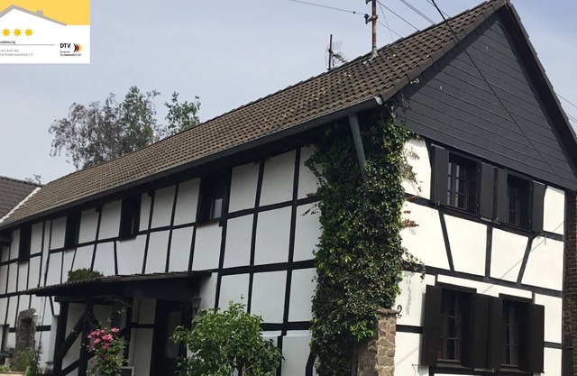 Sparrow's Nest Zülpich - Cozy half-timbered house in the Voreifel