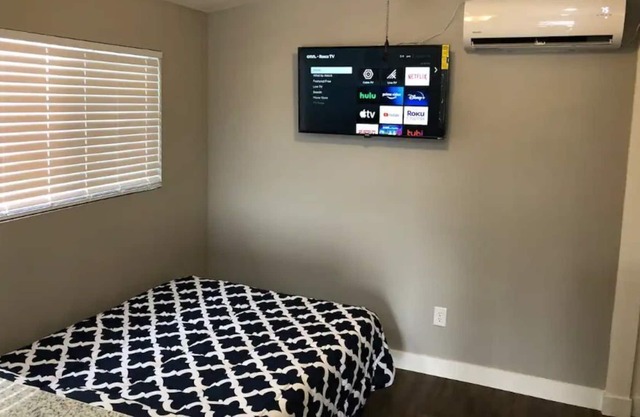 Spcs & Comfy 1 Bdrm 1 Bed Vacay Studio Free Parkin
