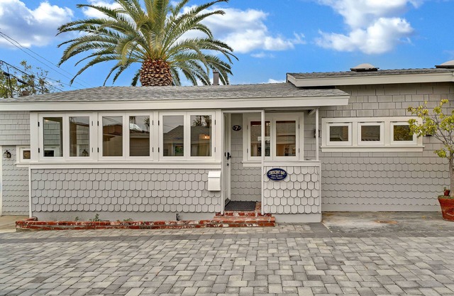 SPECIAL 11/16-11/20 190/NT DESIGNER COTTAGE - 3 MIN. WALK TO BEAUTIFUL BEACHES!