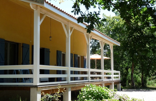 Special House close to the sea and the Gironde