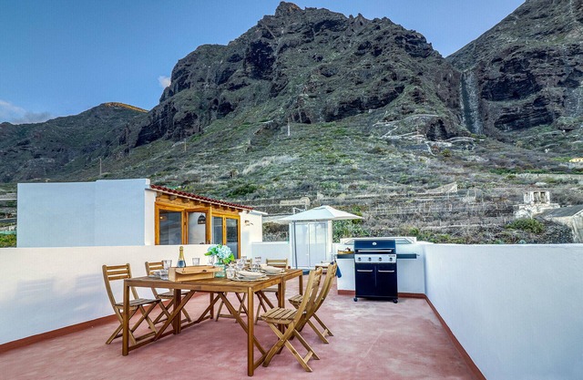 Special Home w/Tropical Garden/Near Seaside