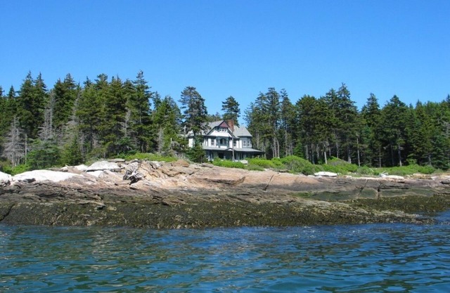 SPECIAL RATE AUGUST 1-10 Exceptional Private Home, 5 Bedroom, 4 Bath, & More.