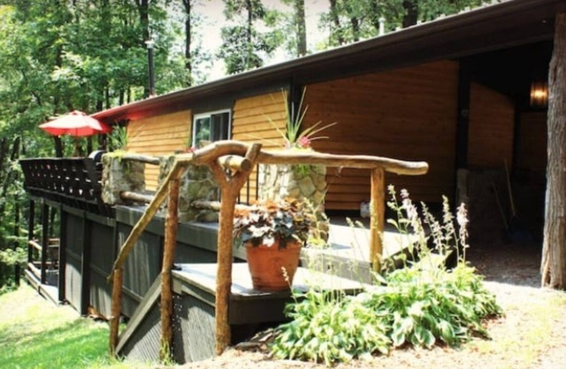 Special…rent 2 nights get the 3rd night…FREE!