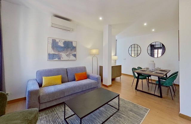 Spectacular apartment in Cuatro Caminos