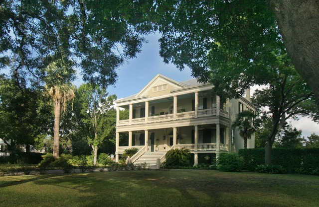 Spectacular Riverwalk Mansion w/Pool & Spa