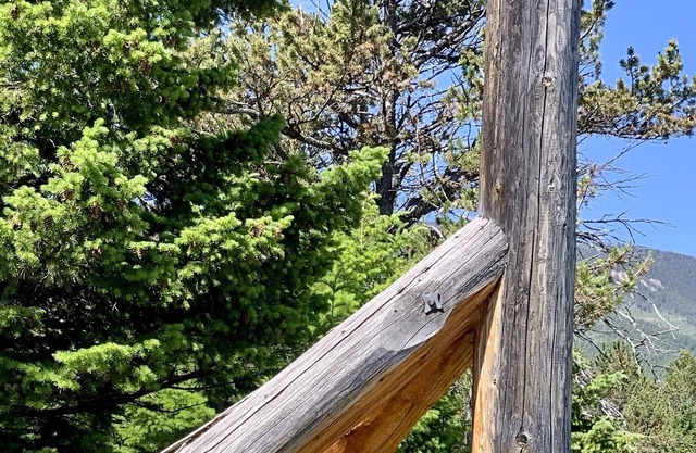 Spectacular views near Yellowstone & Livingston on 25 acres