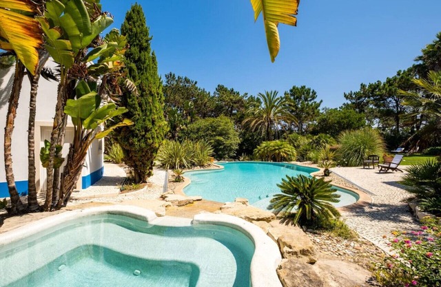 Spectacular villa with pool on exceptional resort