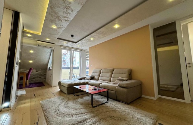 Speed Apartments - Lilac Penthouse