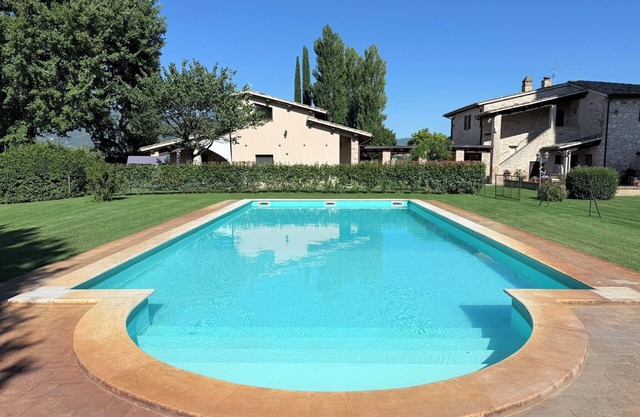 Spello By The Pool - slps 16 - child activity park, meditation park, BBQ + pool