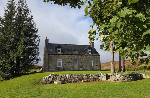 Speyside Cottage. Amazing views and tranquility. On the iconic Whisky Trail.