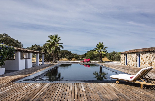 Splendid Oasis in the heart of Alentejo -FARM&BARN