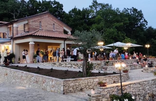 splendid villa full of comforts in perfect harmony with the landscape