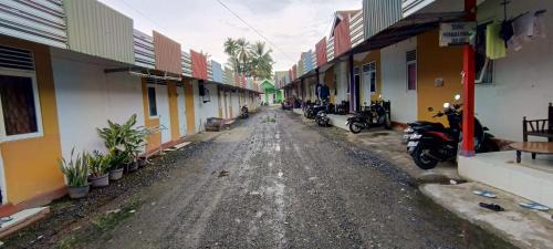 SPOT ON 92658 Wisma Parakita Syariah Near RS Faisal Patalasang
