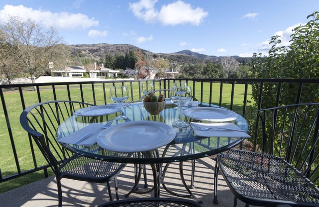 Spotless Condo at Silverado Country Club 2 bd/2 bath w/King Bed