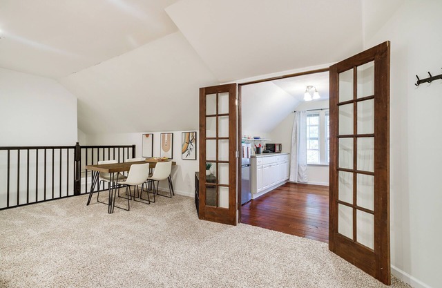 Spring Vacation Rental ~ 9 Mi to Hurricane Harbor!