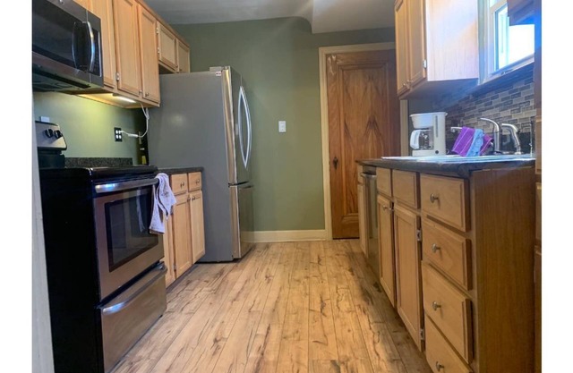 Springfield Heart of Ridgewood Home