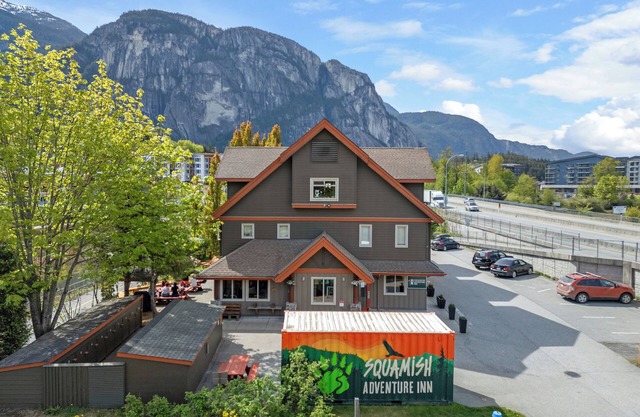 Squamish Adventure Inn