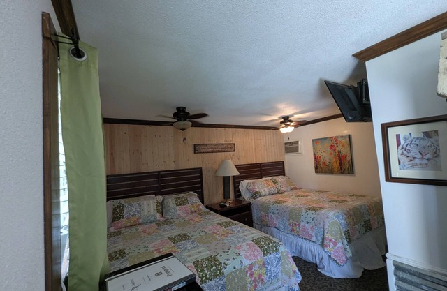 Squaw Valley Motel Room #7