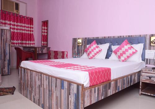 SRK Hotel- Grant Road