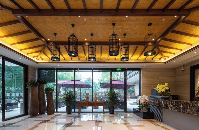 SSAW Boutique Shanghai South Xuhui RiYueGuang