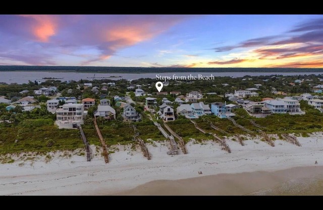 St. Augustine Beaches - Private Beach - Charming and Quiet Townhouse