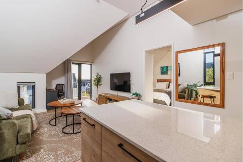 St Francis Links - Elegant, Golfside & Coastal Apartment