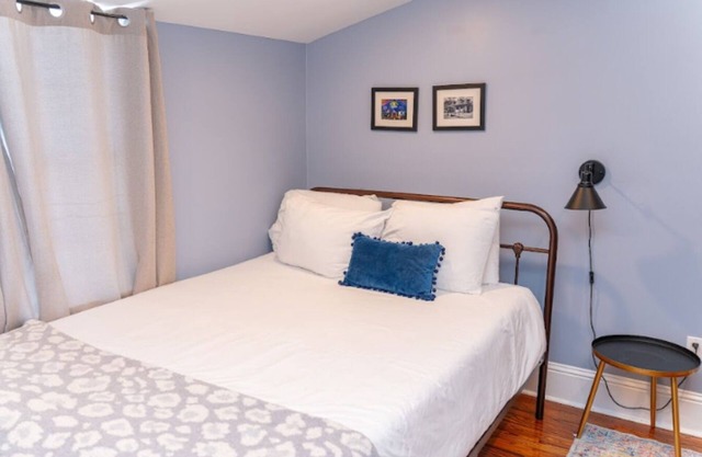 St Roch Bywater Beauty Sleeps 16+