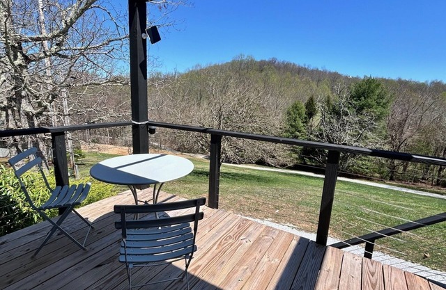 Star Maiden | Highlands Lodge | Private Balcony