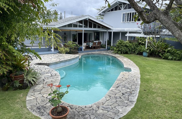 'Star of Hawaii' Beachside, Pool, Steps to Beach - Great for Families