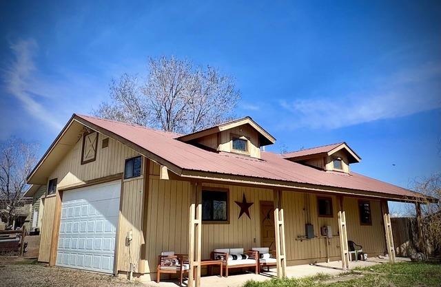 Starlight Casita Durango ~ Adorable PRIVATE HOUSE with garage! 9 Mi. S. Of DGO
