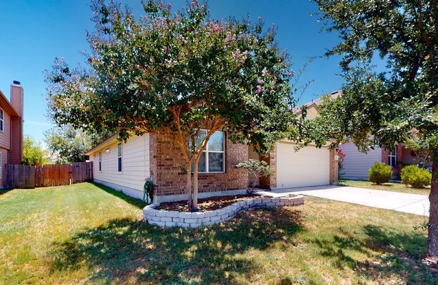 Starlight | House in San Antonio with enclosed backyard, basketball hoop & pool
