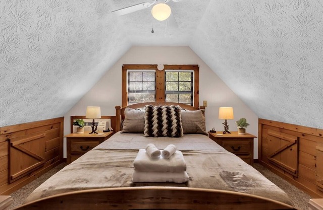 Starlink Internet/Hiking/Family Friendly/Sleeps 6