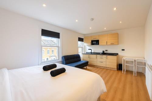 StarNest Shepherd's Bush