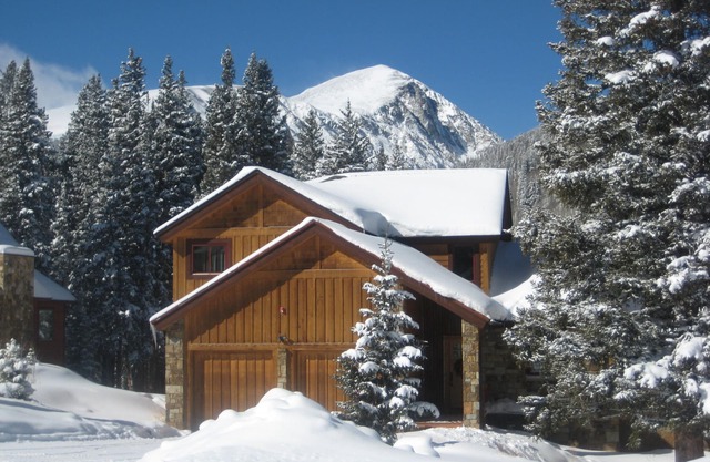 Starwood.mountain View! Hot Tub! Game Room! Quiet, Convenient, Colorado.