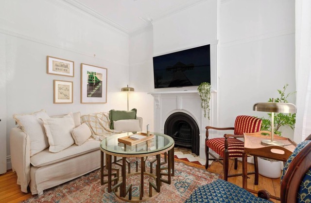 Station House Victorian Charm amid Newtown Energy