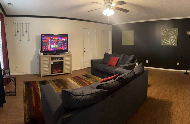 Stay in a cozy downtown cottage within 5 mi of I-95, Hwy 301 & NC Hwy 87!