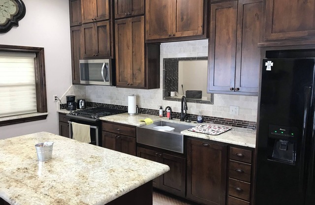 Stay in our remodeled dairy barn on Shady Elm Farm near Sharon, OK. 1BR/1bath