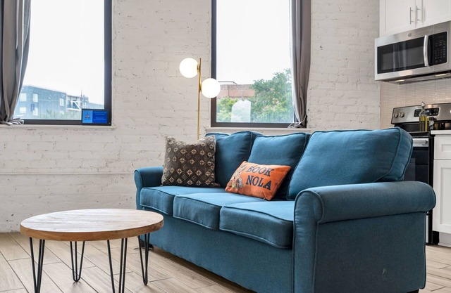 Stay in the center of the action in this one-of-a-kind boutique 1-bedroom located on Esplanade Avenue, just steps from Frenchmen Street and the French Quarter. This stylish and serene space blends modern comfort with timeless New Orleans charm.