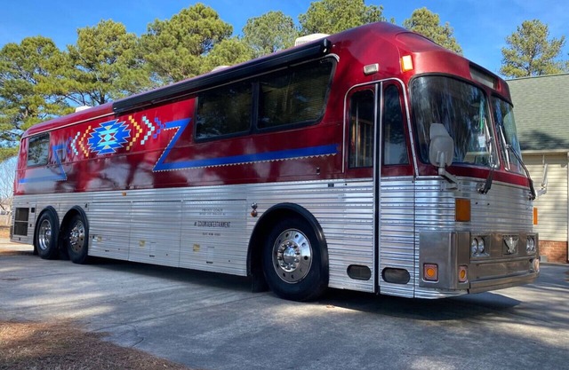 Stay Like a Rock Star! - Tour Bus in Durham, NC