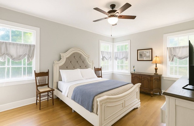 Stay on Magnolia Hill 2BR Cottage in Meridian, Mississippi with Southern Charm