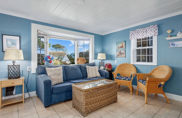 Stay Snug by the Sea at The Blue Birds Nest