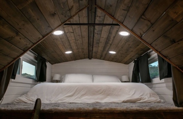 Stay Stallion, Paso Robles TINY HOUSE