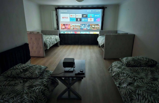 Stay,Work, Relax Ideal for Crews and Long Stays