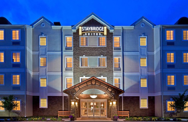 Staybridge Suites Philadelphia Valley Forge 422 by IHG