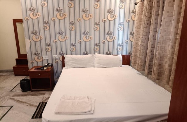 STAYMAKER THE SPlCES - Bidhannagar