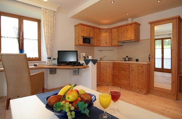 Steinberg - 2-zimmer-ferienwohnung, 2 Personen, Südbalkon, 40 qm, Safe, Küchenecke