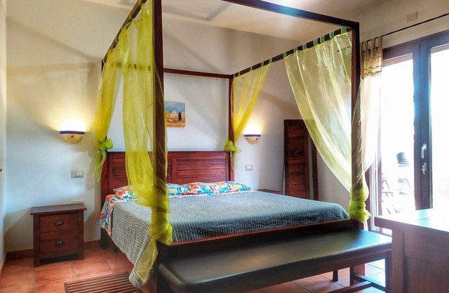 STELLA DORADA house for 2 people 5 minutes from the sea.