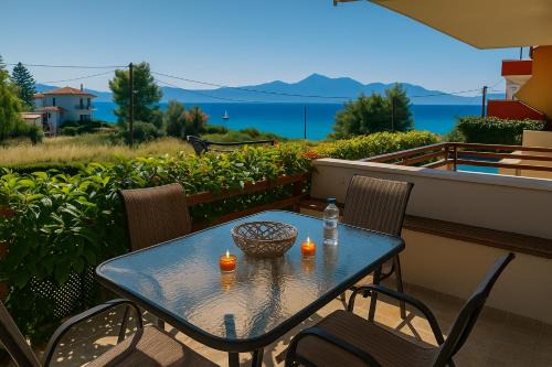 Stella's Seaview Getaway - 100m to Theologos Beach